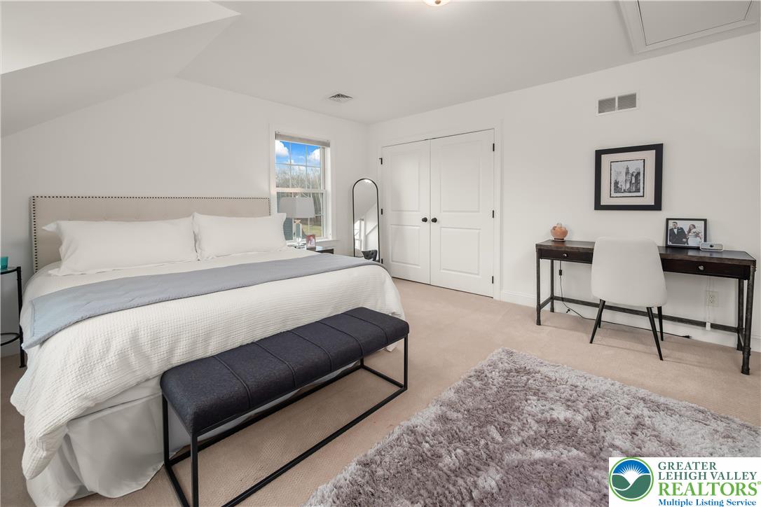 4574 Old Saucon Road