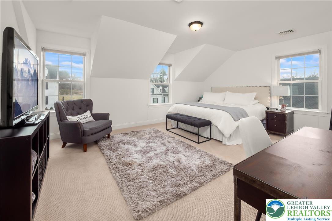 4574 Old Saucon Road