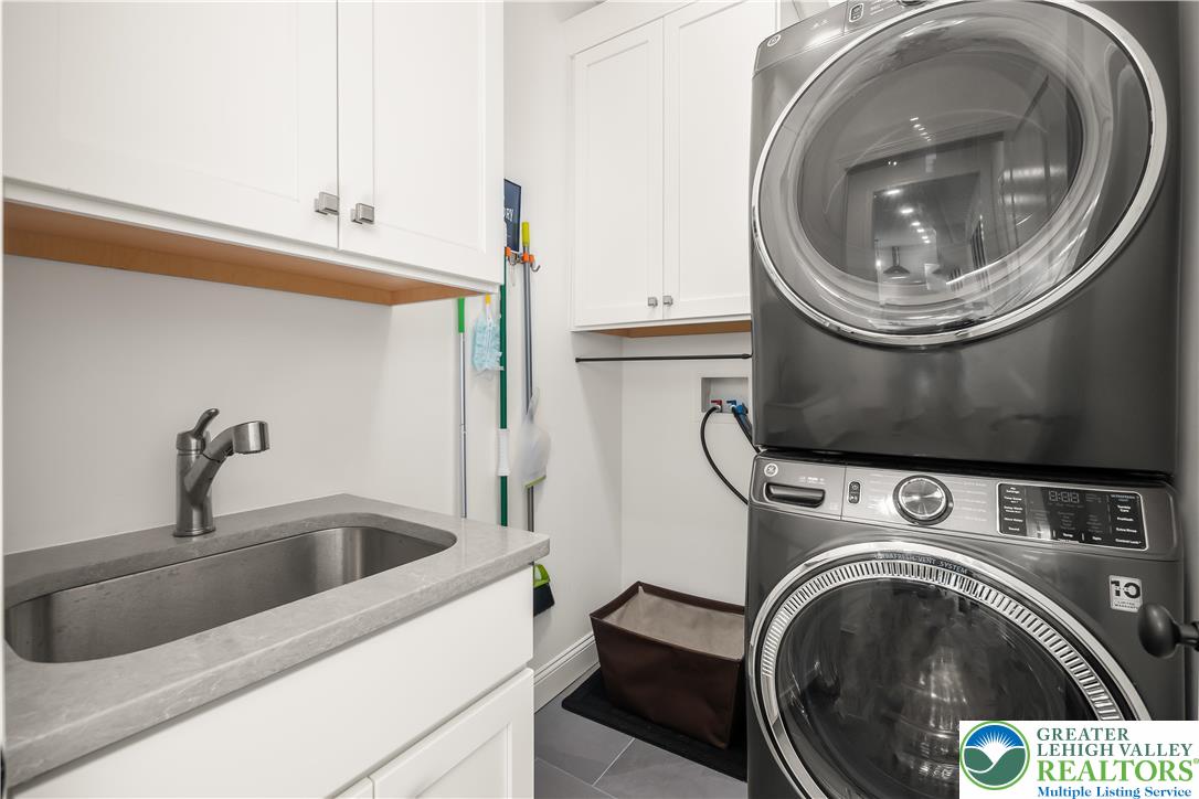 4574 Old Saucon Road