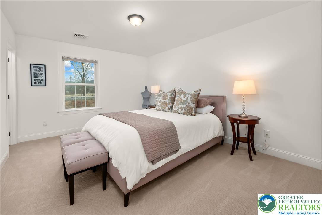 4574 Old Saucon Road