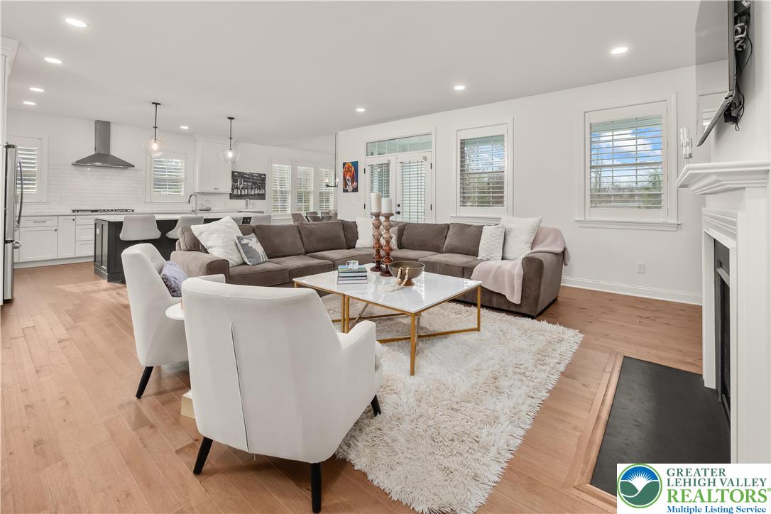 4574 Old Saucon Road