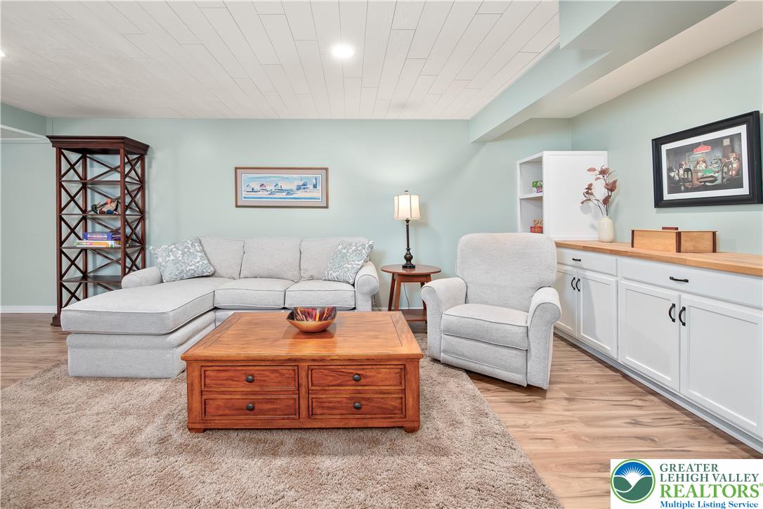 6226 Fox Glove Lane