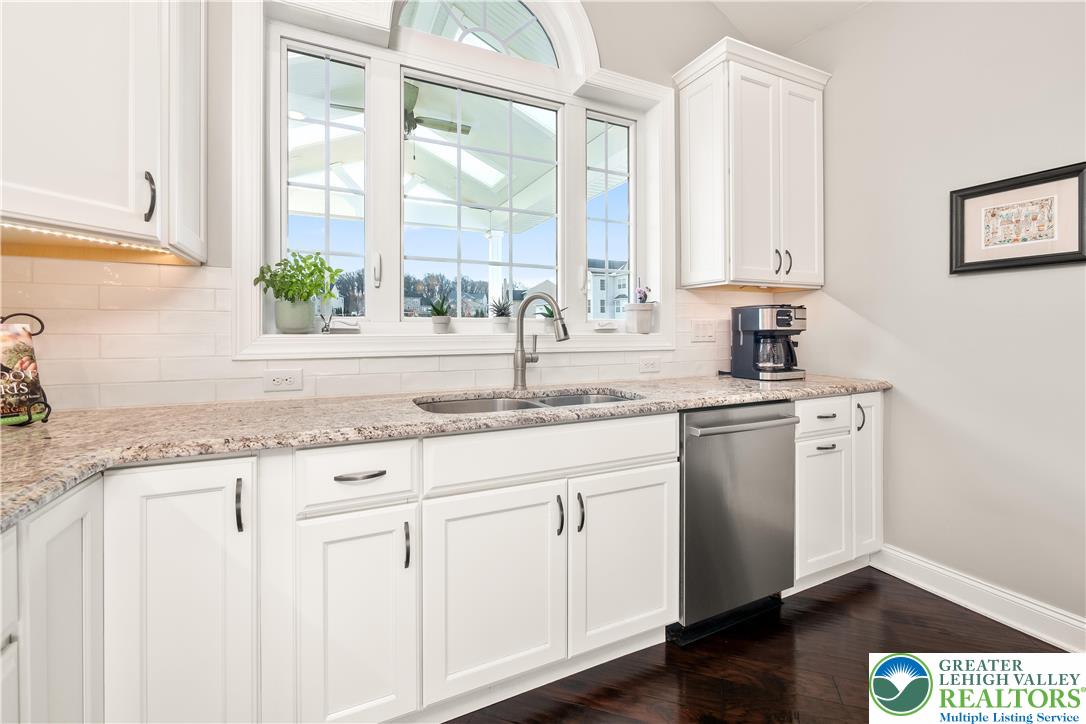 6226 Fox Glove Lane
