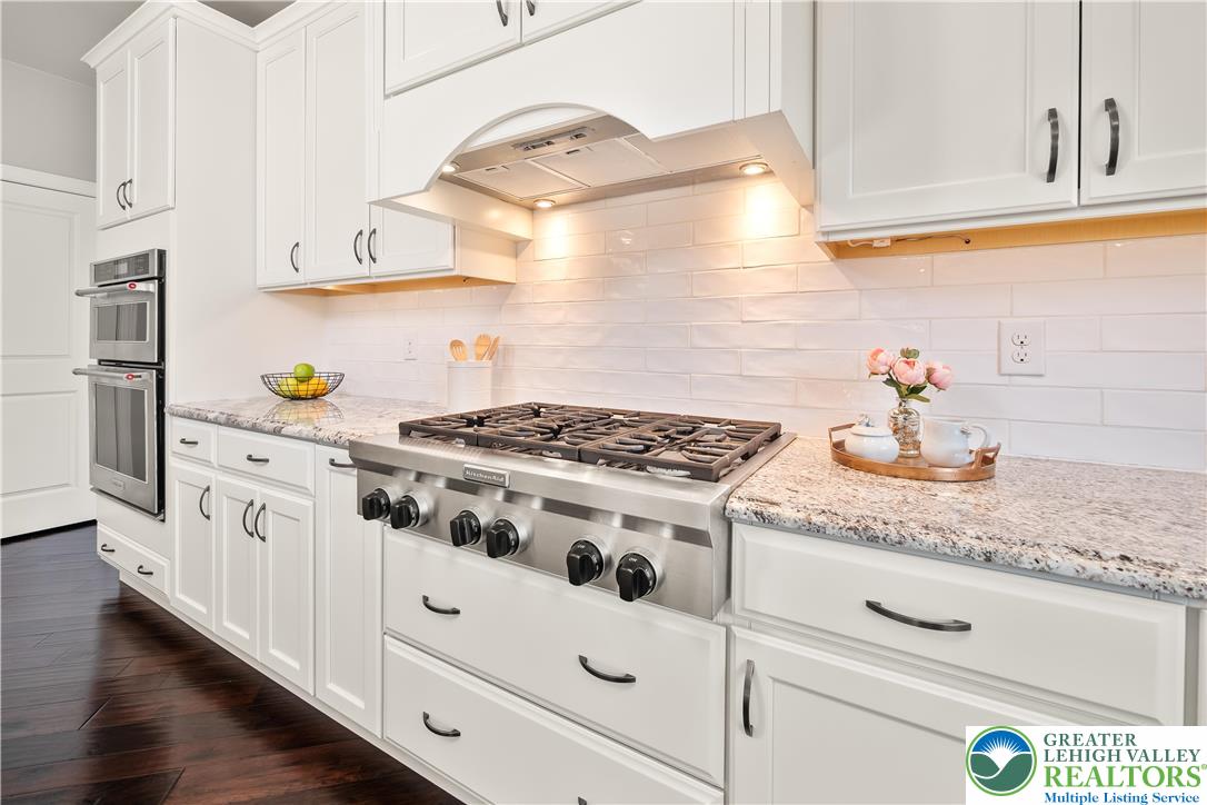6226 Fox Glove Lane