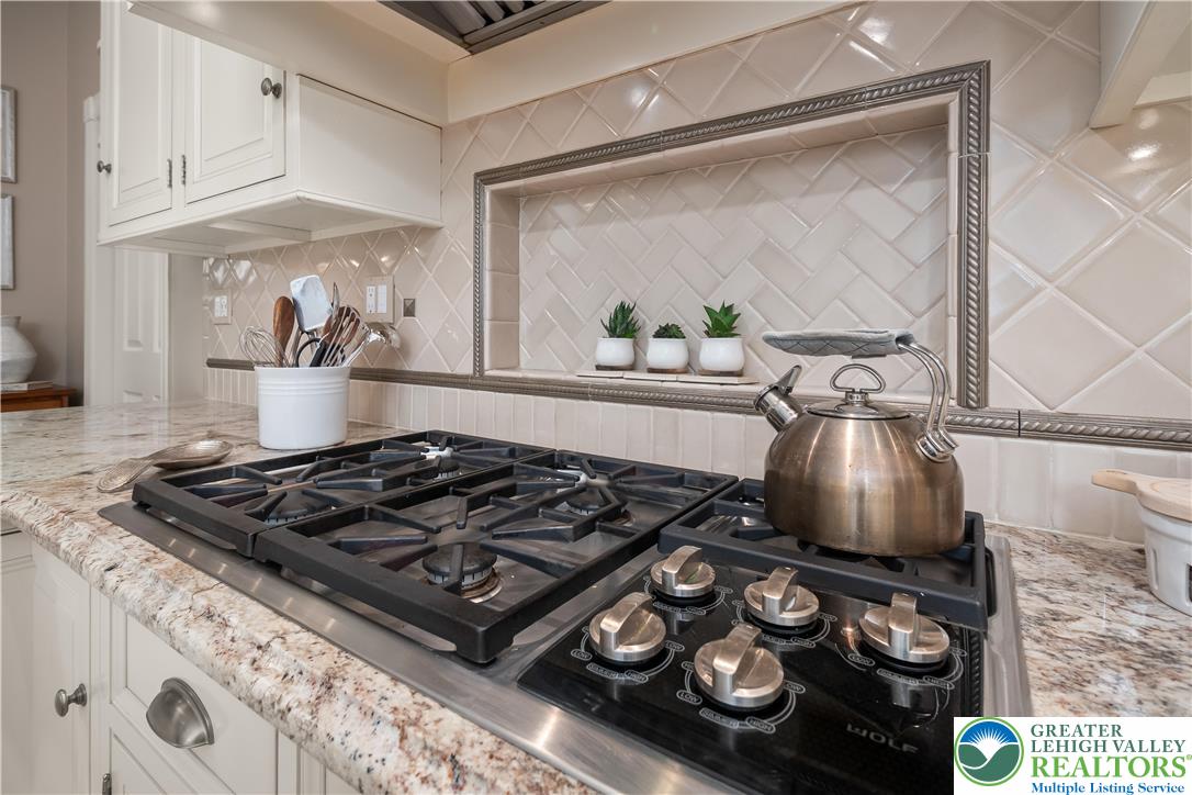 1593 Saucon Valley Road