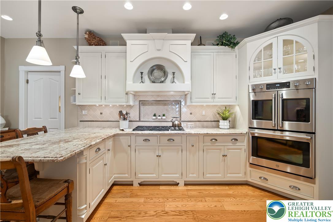 1593 Saucon Valley Road