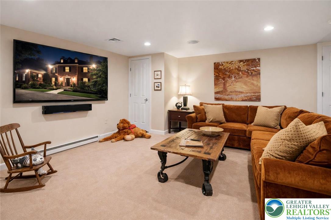 1593 Saucon Valley Road