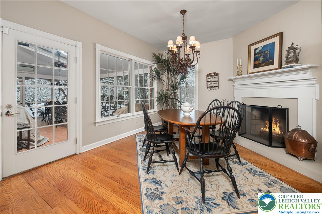 1593 Saucon Valley Road