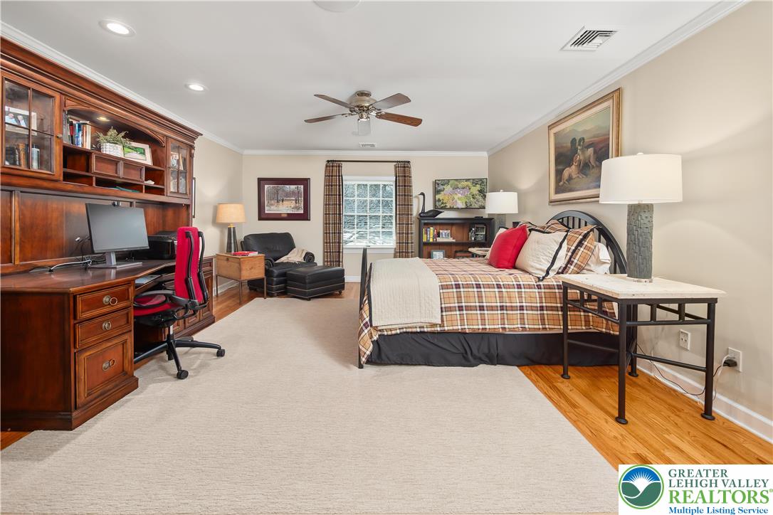 1593 Saucon Valley Road