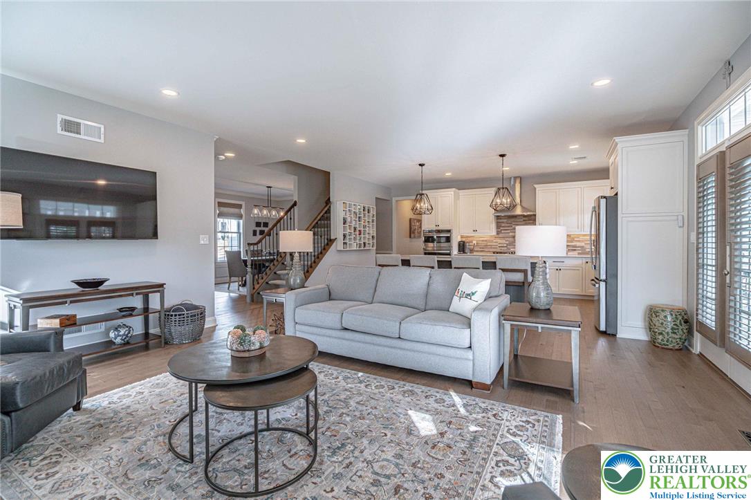 4475 Stonebridge Drive