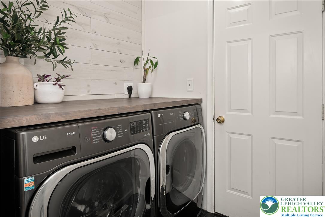 4801 Meadowview Terrace