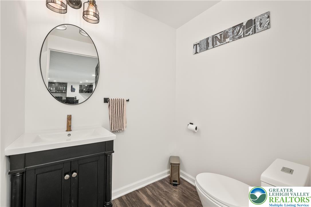 4801 Meadowview Terrace