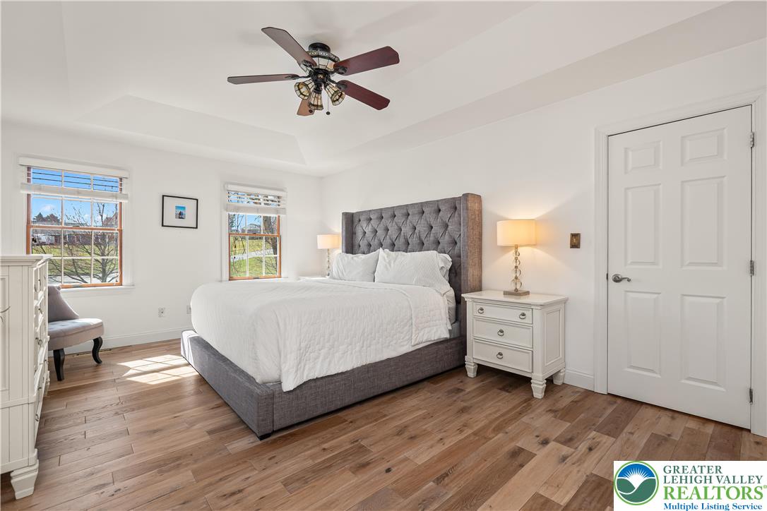 4801 Meadowview Terrace