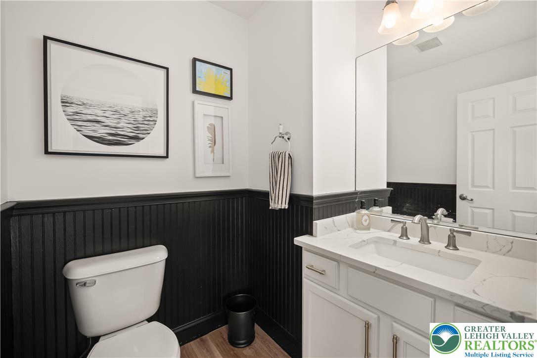 4801 Meadowview Terrace