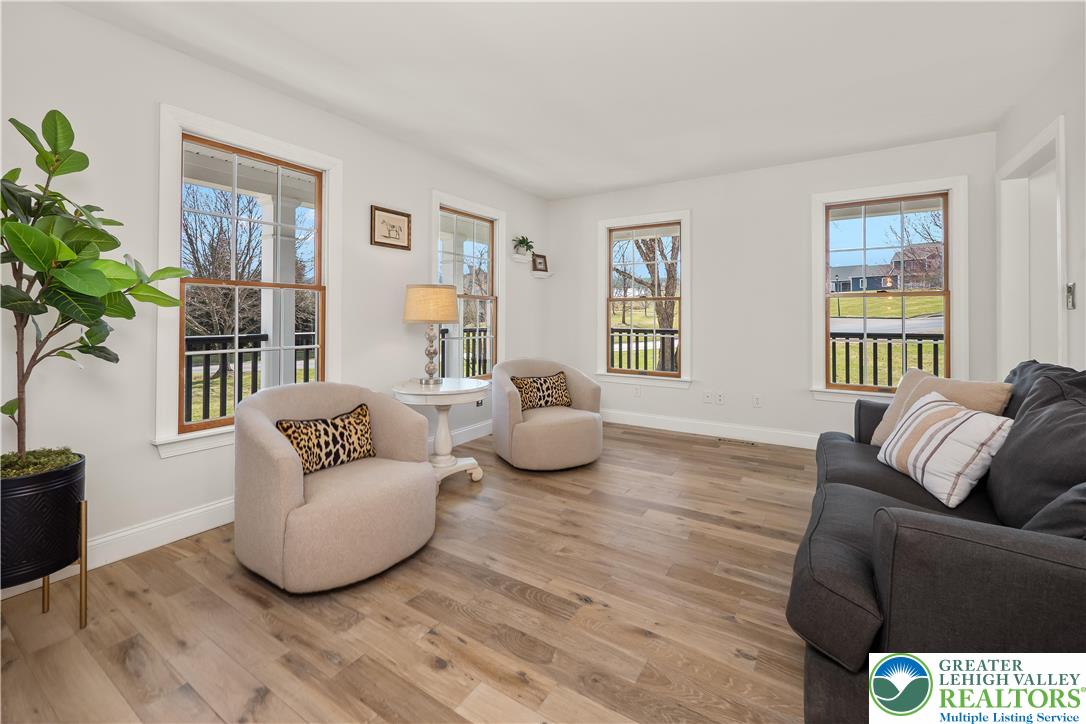 4801 Meadowview Terrace