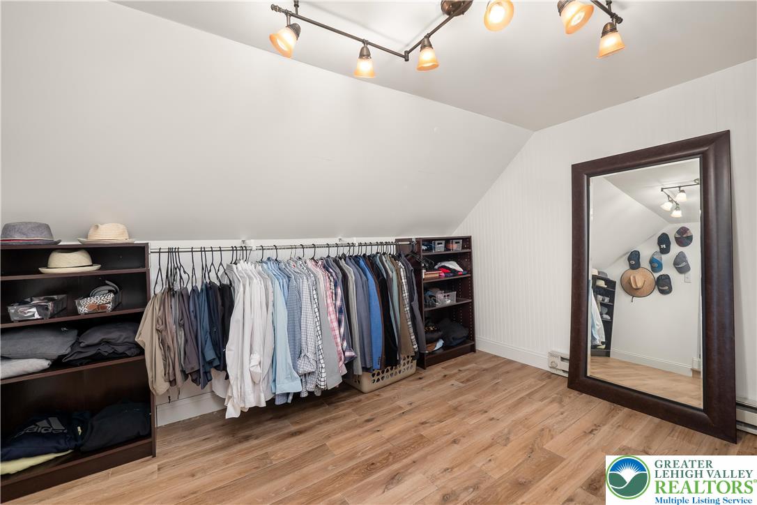 4801 Meadowview Terrace