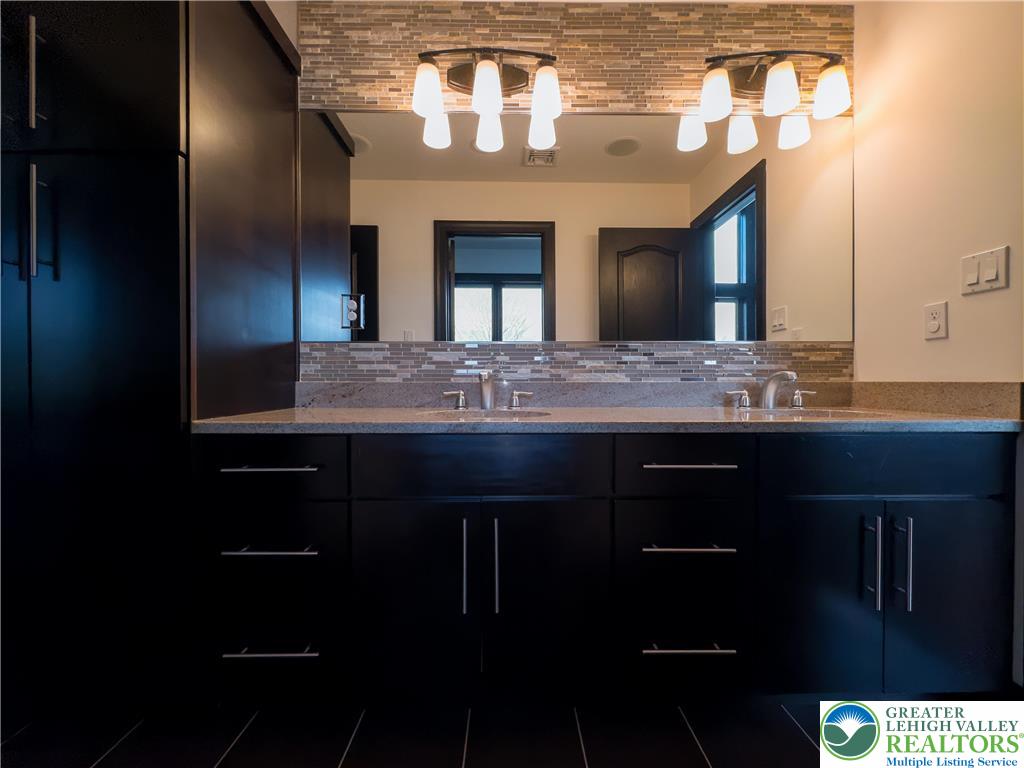 3845 Buck Hill Circle