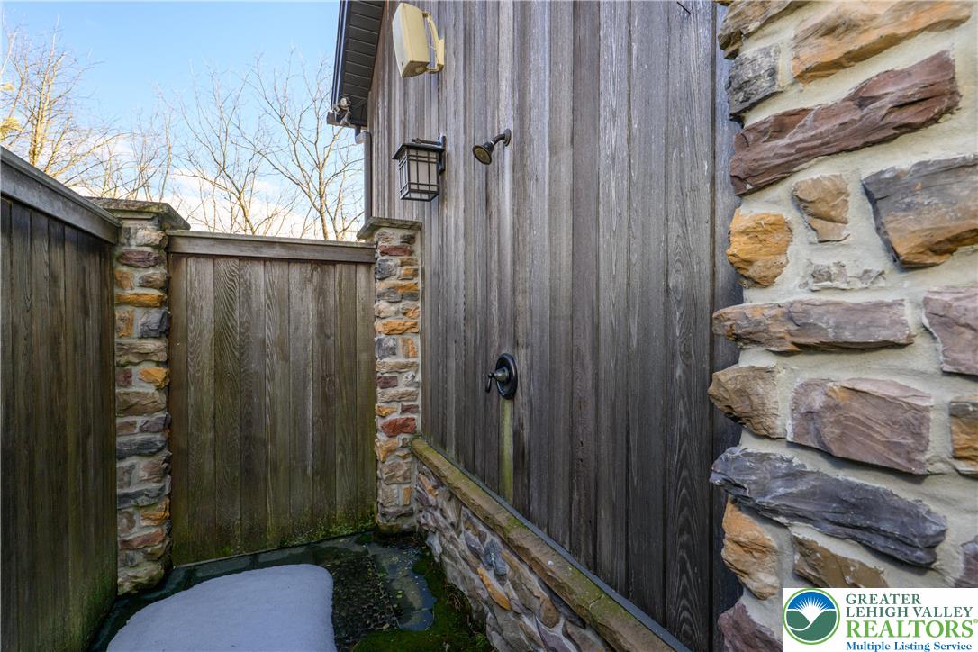 3845 Buck Hill Circle