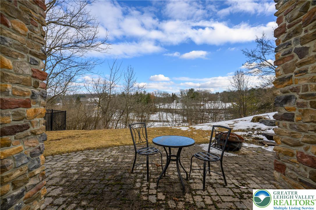 3845 Buck Hill Circle