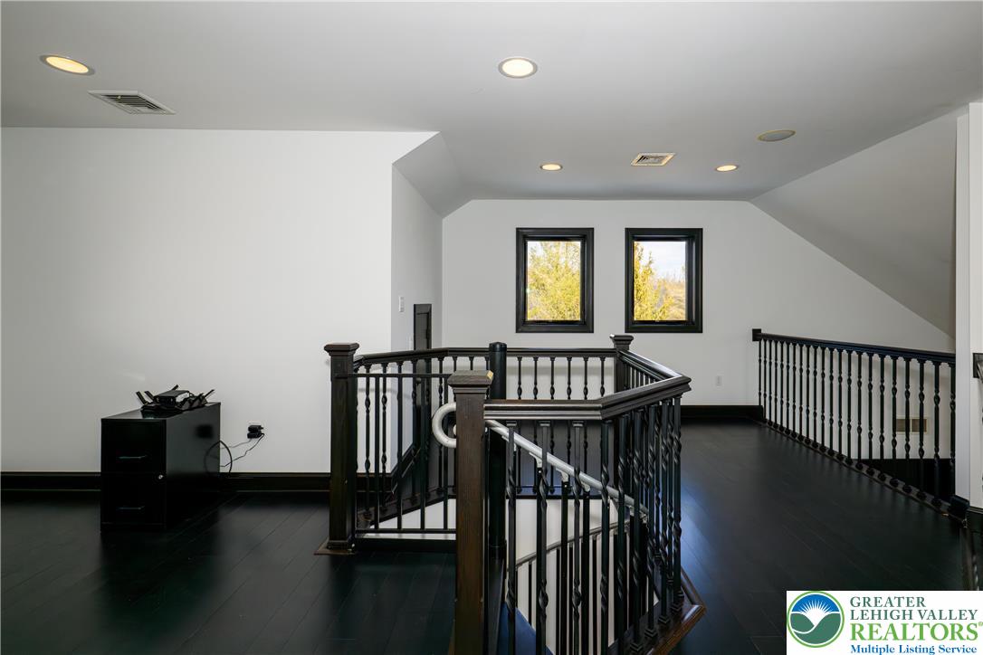 3845 Buck Hill Circle