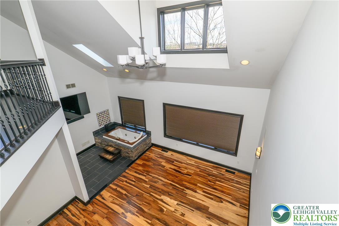 3845 Buck Hill Circle