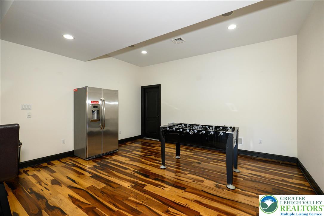 3845 Buck Hill Circle