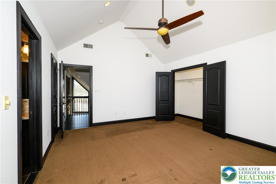 3845 Buck Hill Circle