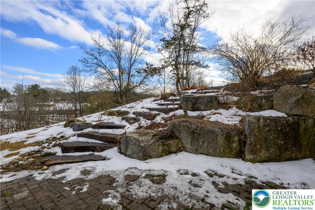 3845 Buck Hill Circle