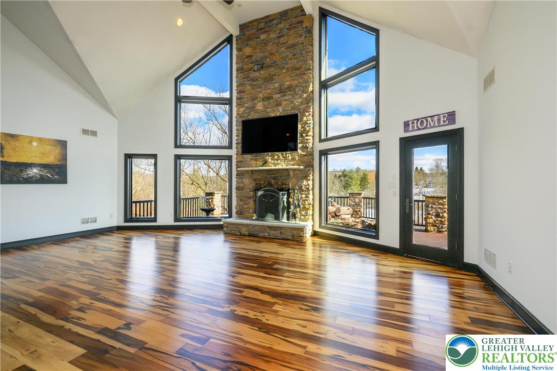 3845 Buck Hill Circle