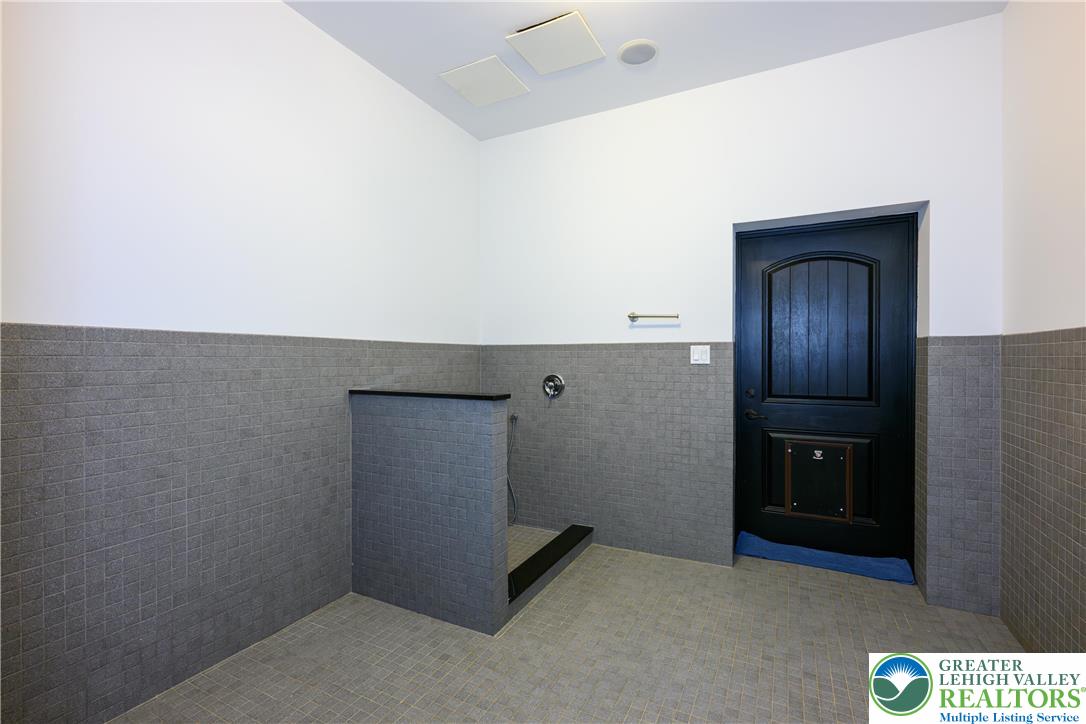 3845 Buck Hill Circle