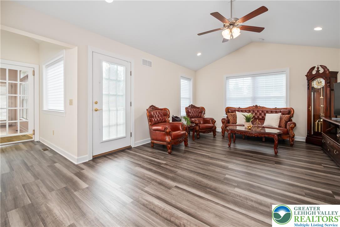 3350 North Bay Hill Drive