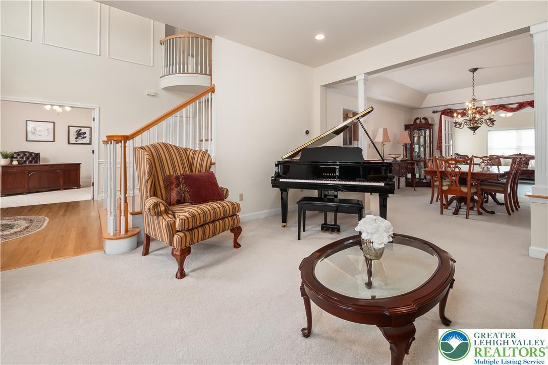 3350 North Bay Hill Drive