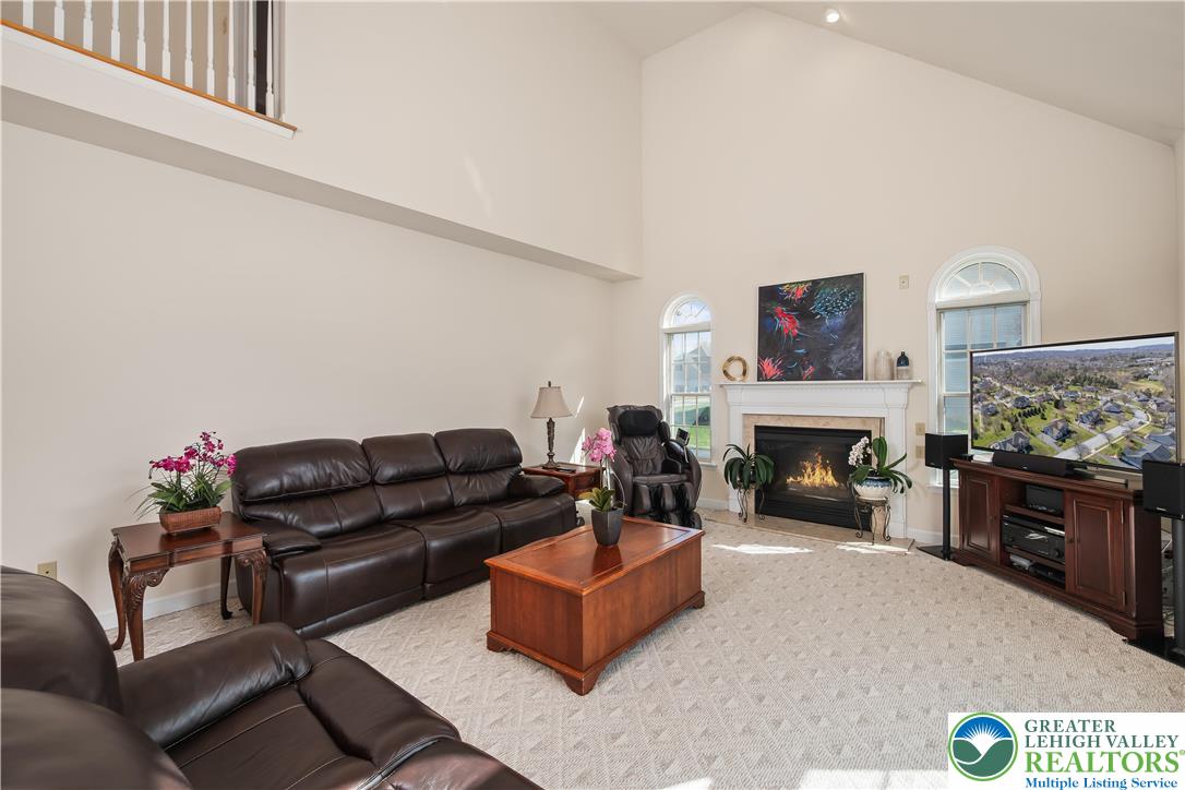 3350 North Bay Hill Drive