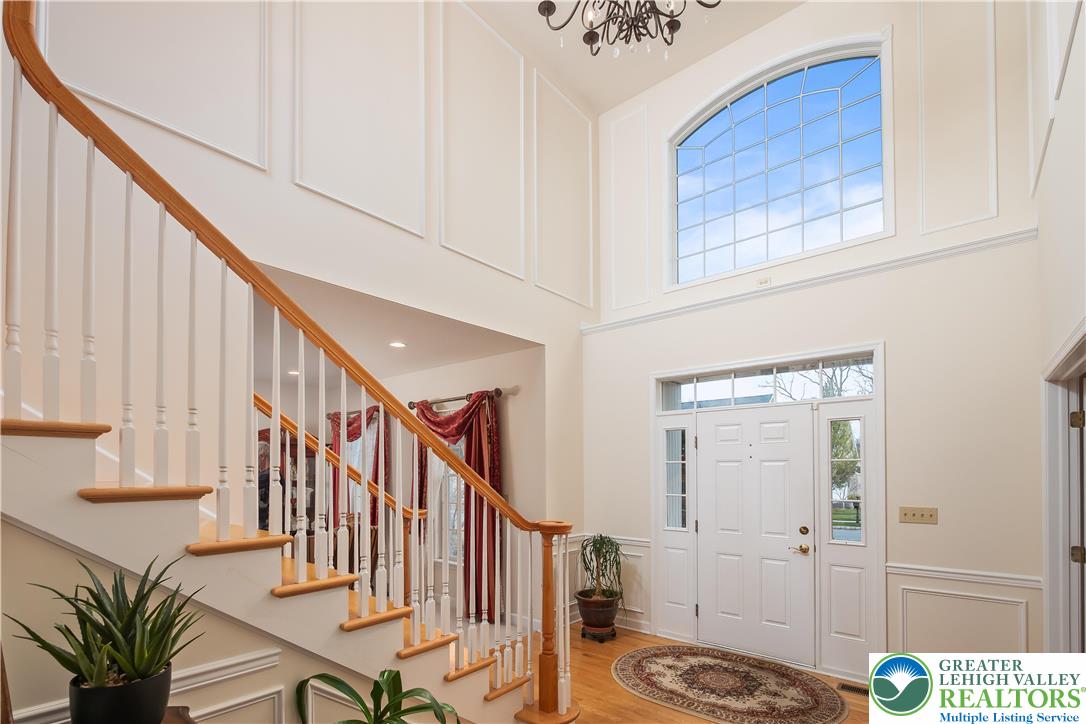 3350 North Bay Hill Drive