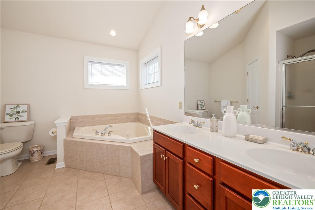 3350 North Bay Hill Drive