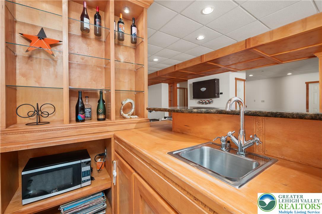 3350 North Bay Hill Drive