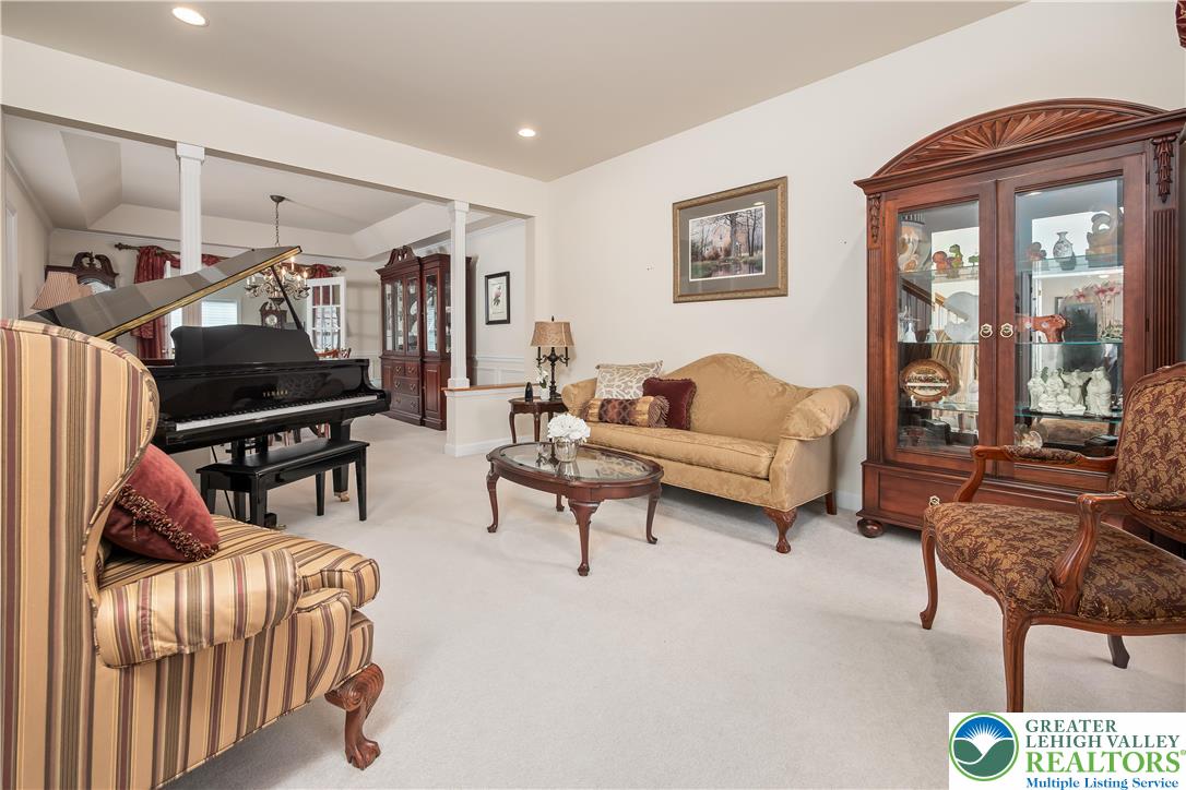 3350 North Bay Hill Drive