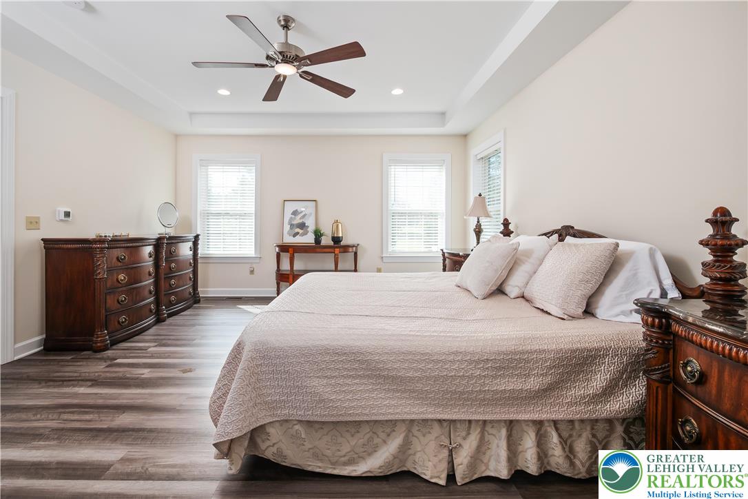 3350 North Bay Hill Drive