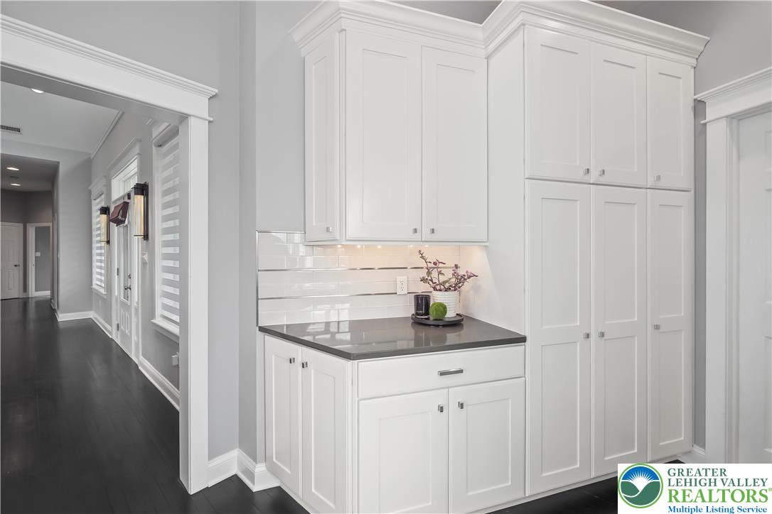 6410 Sweetbriar Lane