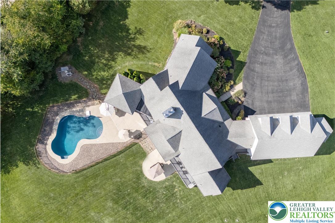 6410 Sweetbriar Lane