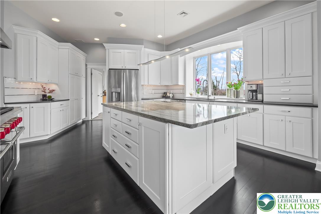 6410 Sweetbriar Lane