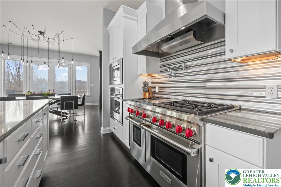 6410 Sweetbriar Lane