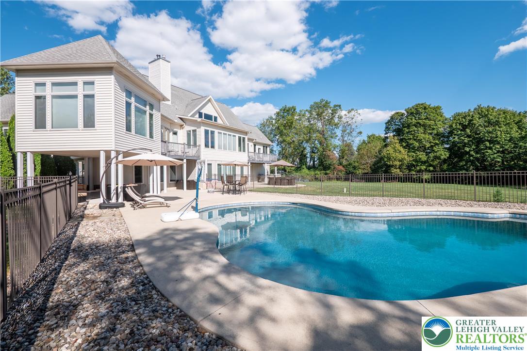 6410 Sweetbriar Lane