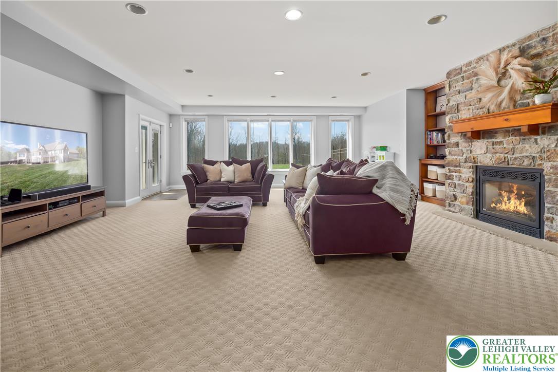 6410 Sweetbriar Lane