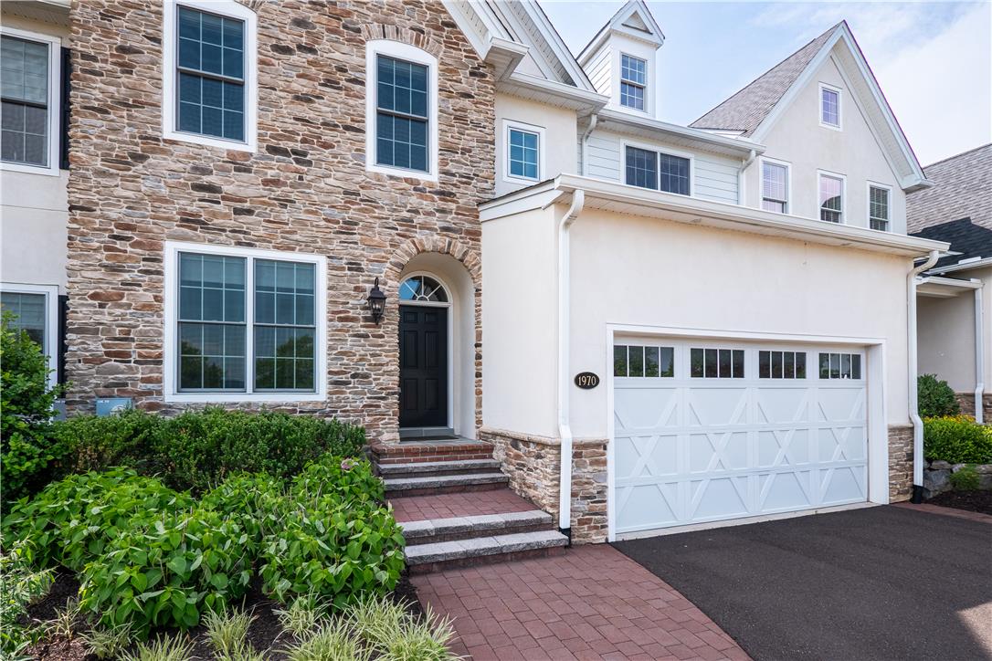 1970 Carriage Knoll Drive