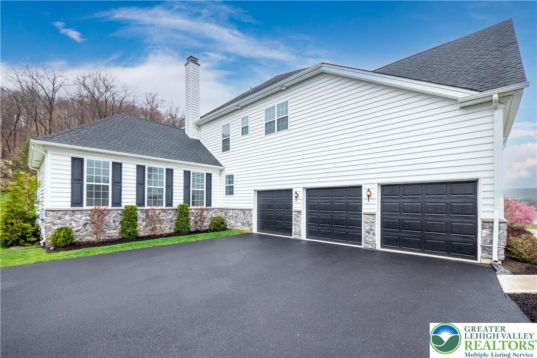 6215 Fox Glove Lane