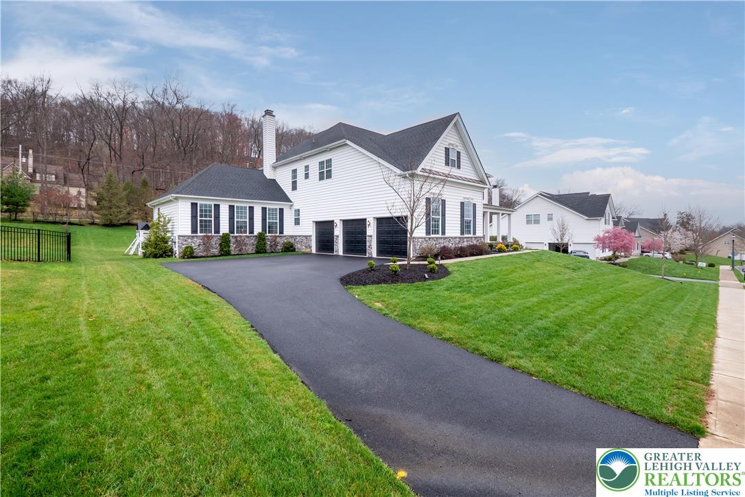 6215 Fox Glove Lane