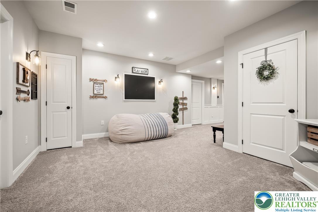 6215 Fox Glove Lane