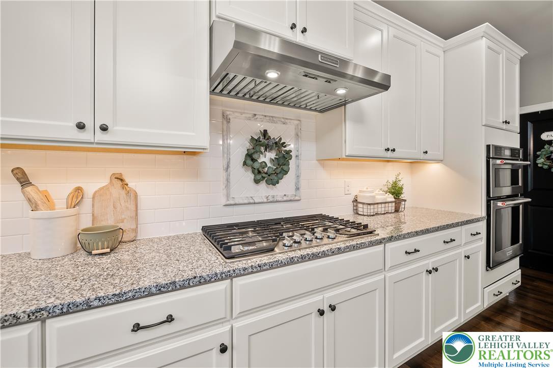 6215 Fox Glove Lane