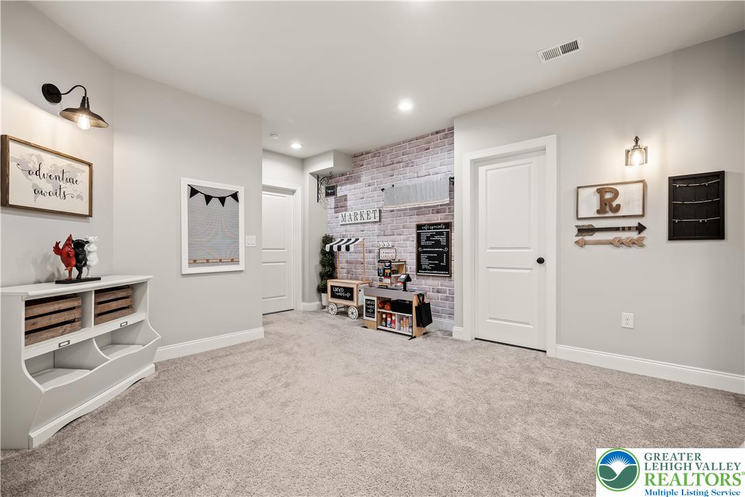 6215 Fox Glove Lane